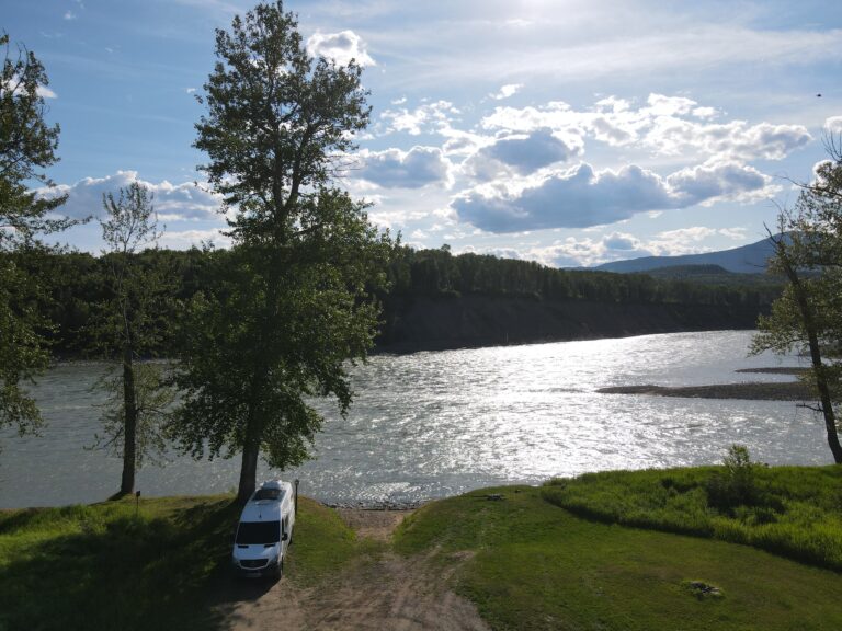 VanLife Border Crossing Tips: A Journey from Emerald Lake to Alaska